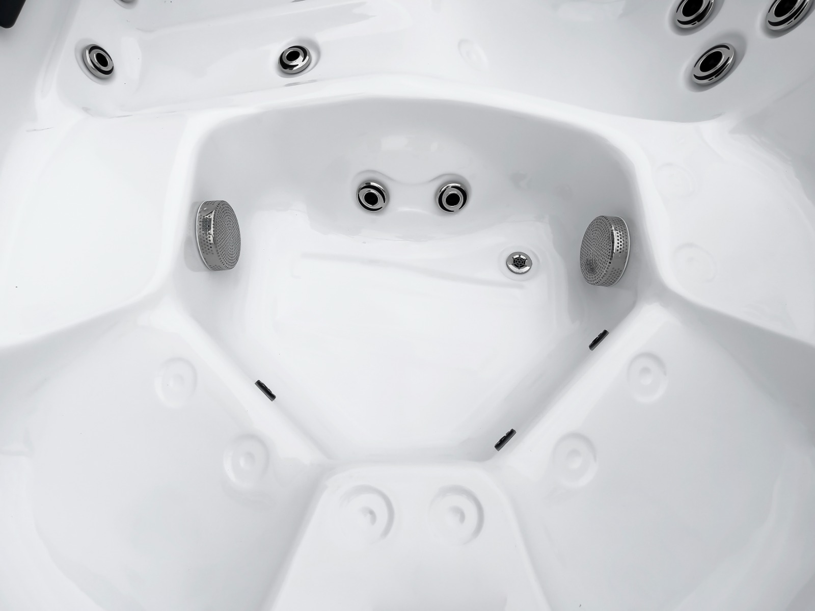 ג׳קוזי 2*2 - עומק 0.82 - חוויית ספא יוקרתית אצלכם בבית – תמונה 9