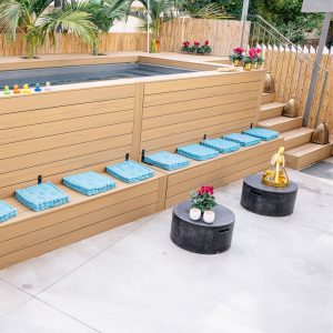 בריכה 7*3 עומק 1.5