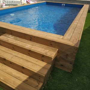 בריכה 8*3 עומק 1.5